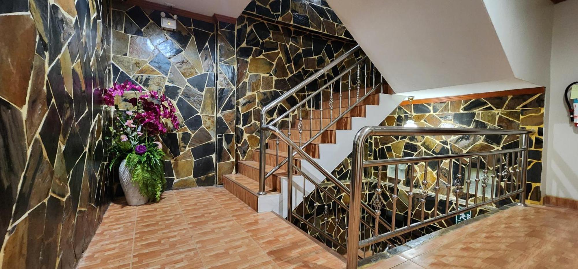 Arya Suites Patong Beach Eksteriør bilde
