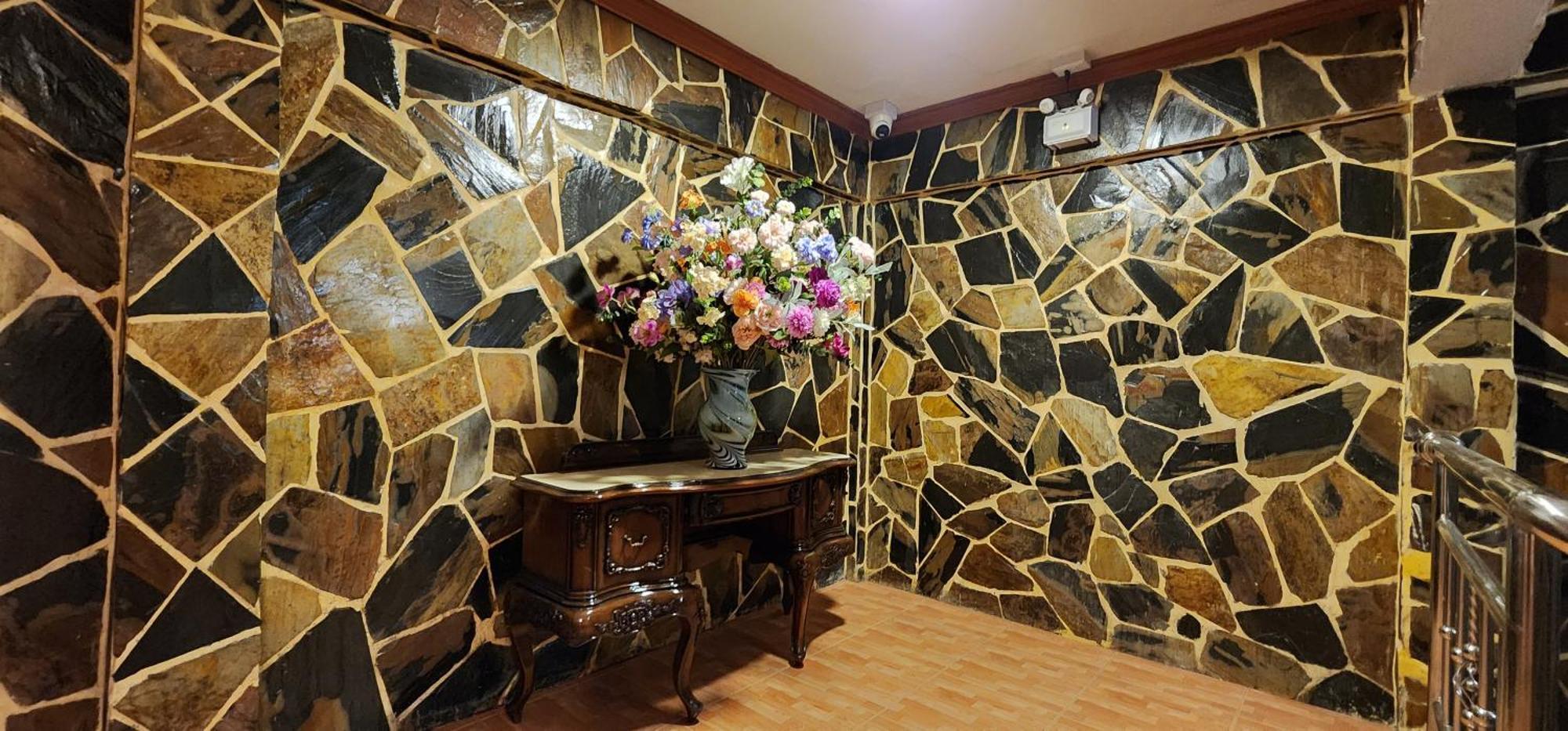 Arya Suites Patong Beach Eksteriør bilde